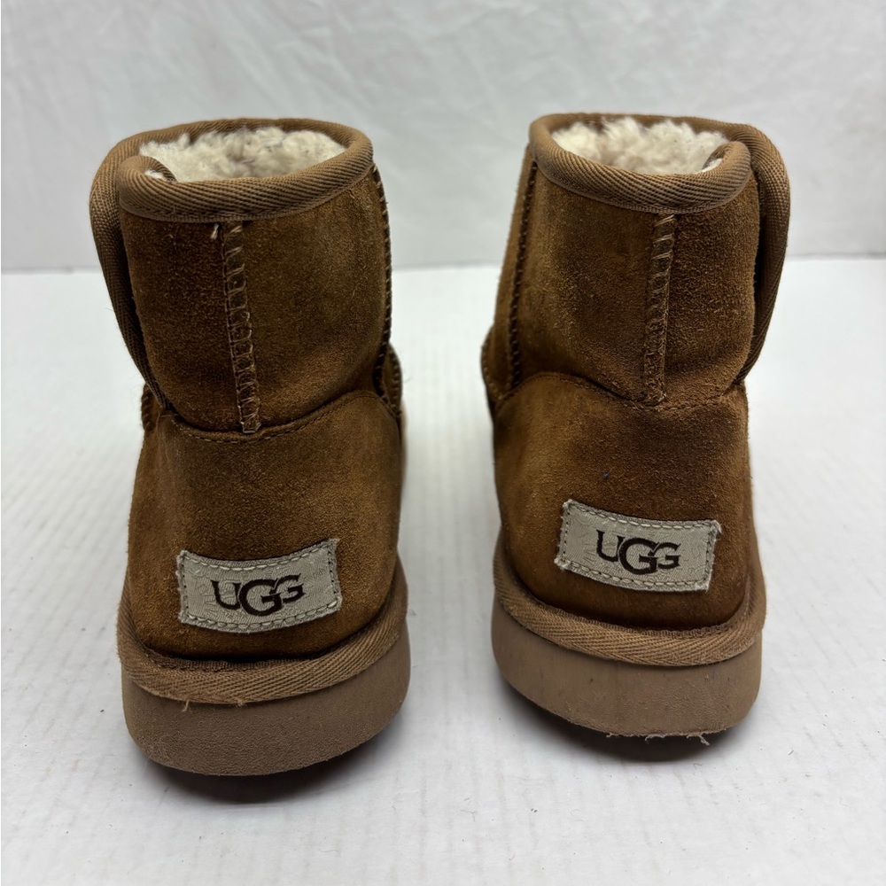 Ugg Classic Suede Shearling Lined Short Boots - Chestnut, SZ 5 wos, box 21 - Picture 4 of 8